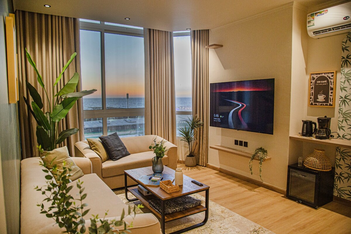 Sea & F1 Track View - JIF HOMES Farm House
